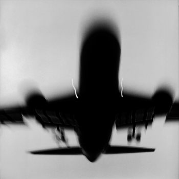 4 Boeing 757 landing at Zurich International Airport, Kloten, August 25, 1994