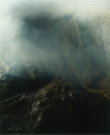 Sonja Braas, Landslide, 2005
C-print diasec, wood frame
185 x 155 cm
Edition of 8 + 2 AP