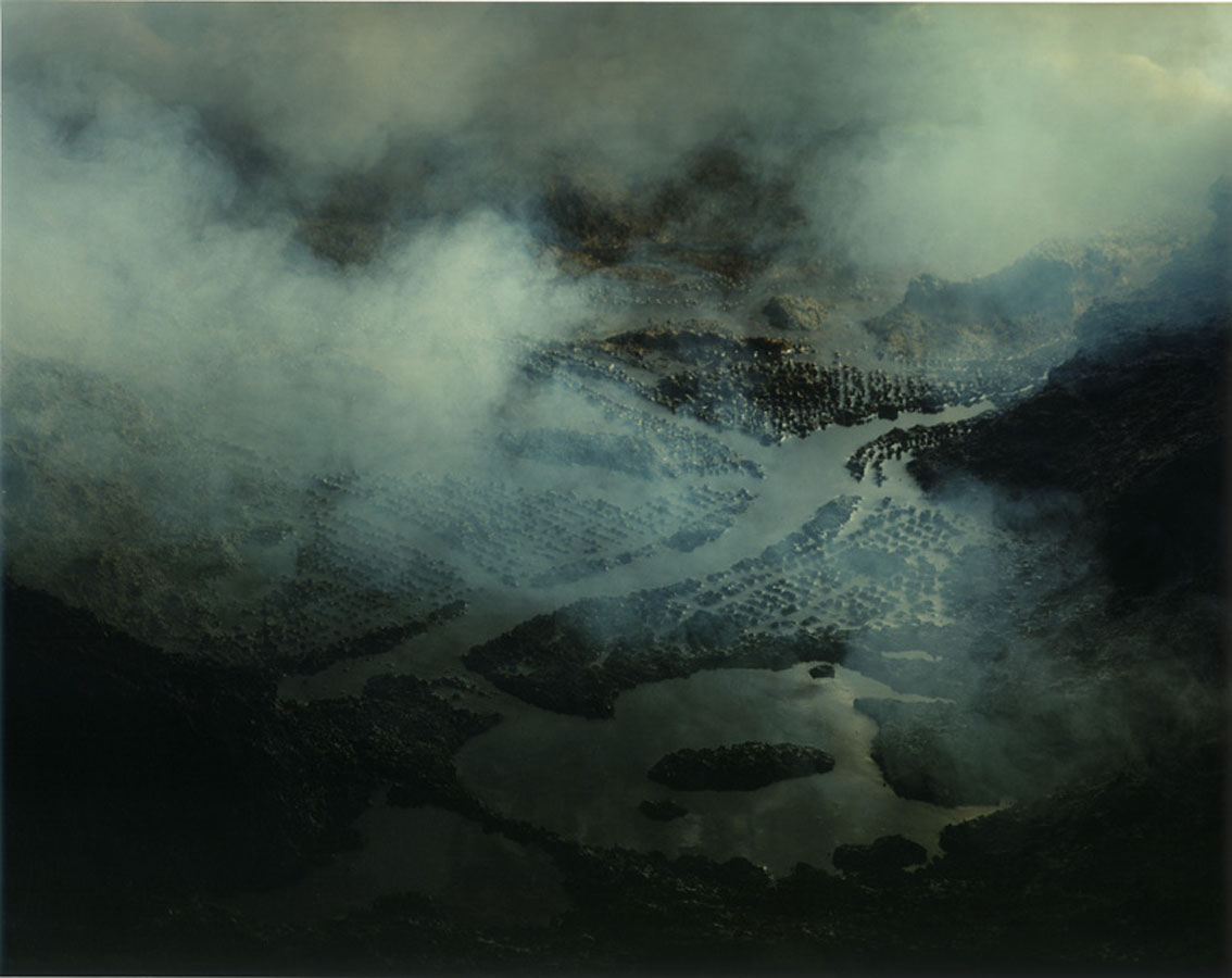 Sonja Braas, Flood, 2006
C-print diasec, wood frame
160 x 204,5 cm
Edition of 8 + 2 AP