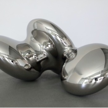 Carlo Borer_471, Pulsar 5, 2021_79 x 55 x 38 cm (LxWxH)_Wrought stainless steel_Edition of 7 Carlo Borer_471, Pulsar 5, 2021_79 x 55 x 38 cm (LxWxH)_Wrought stainless steel_Edition of 7