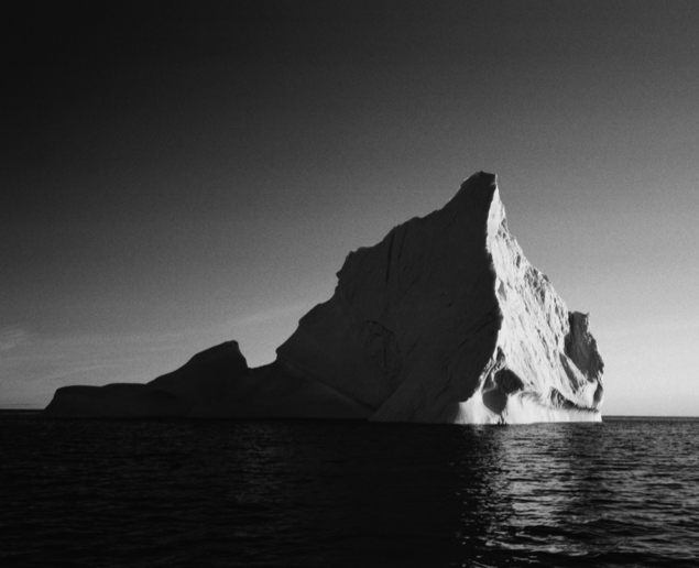 Carlos Crespo, Imperia II, from the series Polaris Platinum, 2008
Coal pigment print, 100% coal printed on pure, acid-free cotton paper
80 x 100 cm
Edition of 3 + 2 AP
