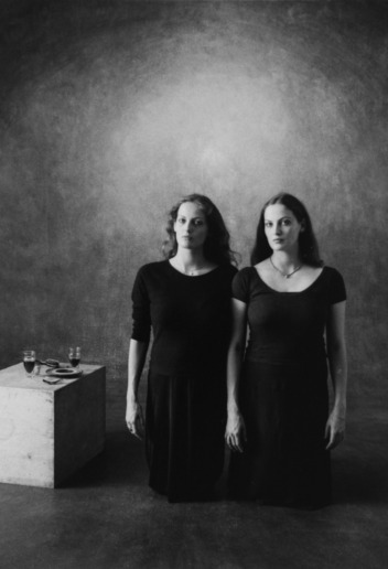 Christian Vogt, Barbara und Rita, 1981
Vintage gelatin silver print
15,5 x 10,5 cm (image) / 24,5 x 19,5 cm (sheet)
Signed, dated, titled by photographer recto