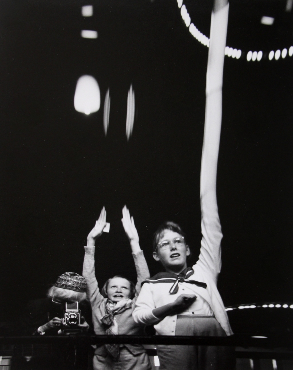 Imogen Cunningham, Self Portrait with Grandchildren in SF Funhouse, 1955
