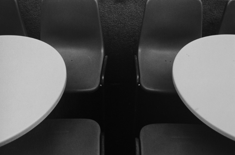 Derek P. Bennett, Untitled, 1976
Gelatin silver print
18,5 x 28 cm (image) / 24 x 30,5 cm (sheet)
Edition 4/25