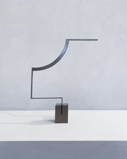 Gottfried Honegger
Untitled, 1997
Brass nickel plated
41 cm