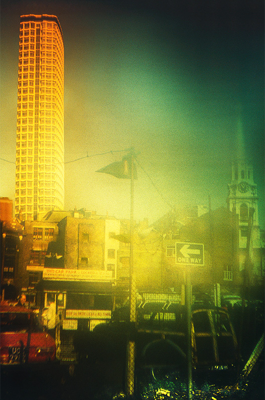 Romeo Vendrame, Centre on the Left, 2014
Lambda Print, between acrylic glass
90 x 60 cm 
Edition of 5