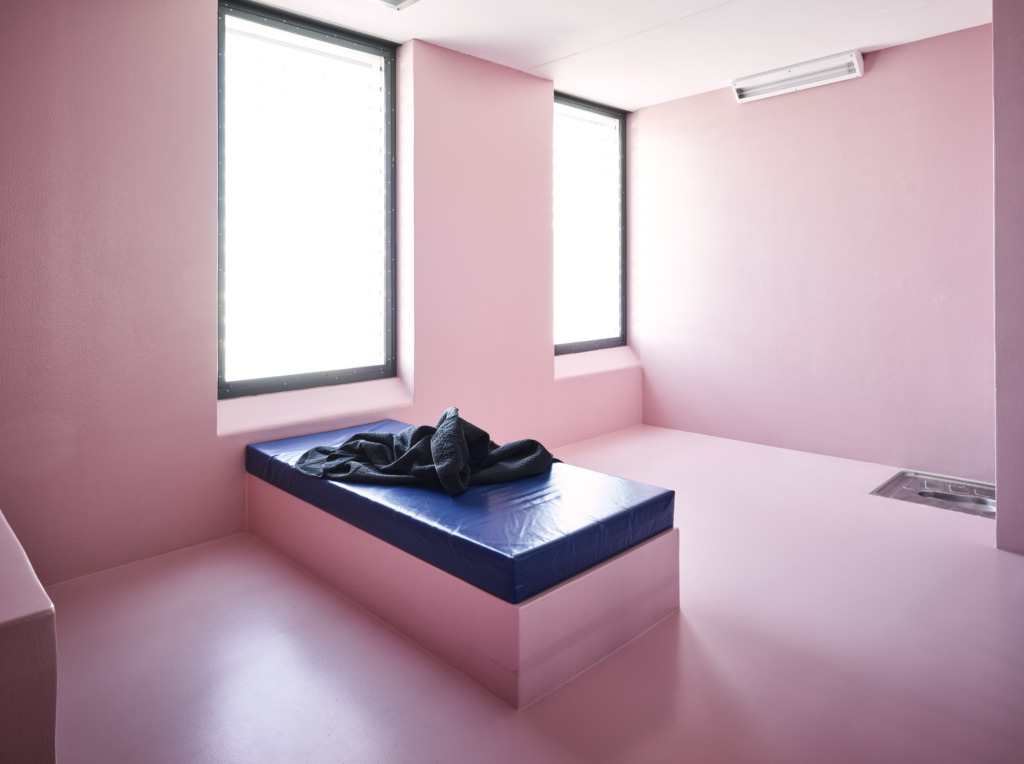 Kostas Maros, PINK, 2017
Fine Art Print on Hahnemühle Photopearl 310 g/m²
185 x 150 cm
Edition of 3 + AP