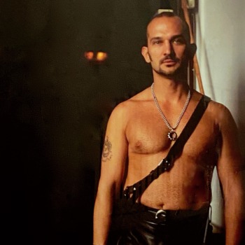 Nan Goldin, Joe in front of the Hotel: Tom's House, Berlin, 1994