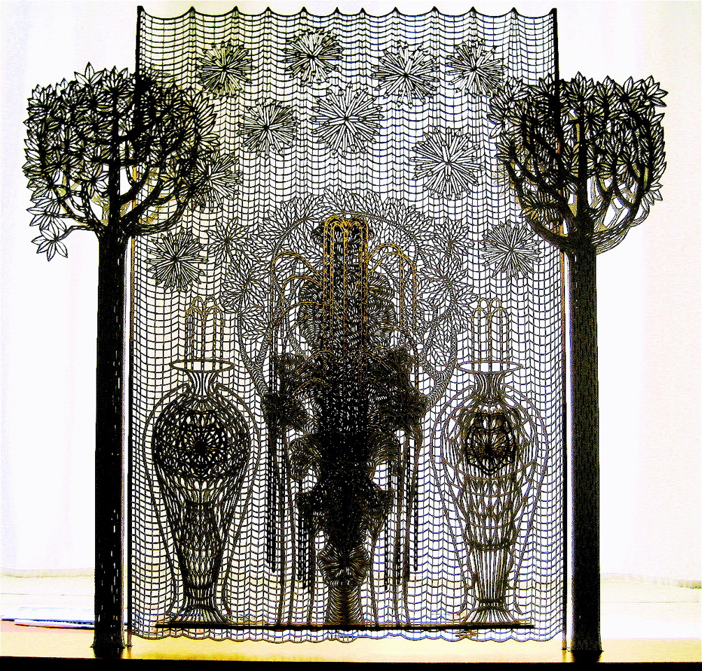 Wilfried Riess, Hinter dem Vorhang, 2011
Paper, leaf gold, wood, glue
95 x 90 x 4 cm