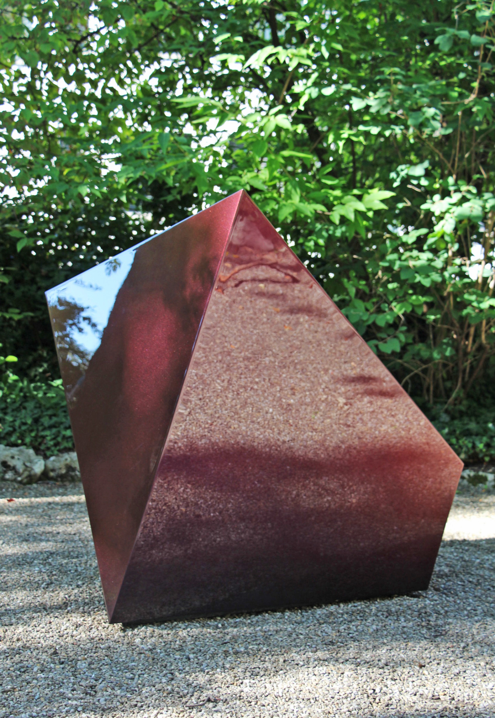 Hanna Roeckle, Pyrit Copper, 2016
Lacquer on GRP
105 x 95 x 84 cm