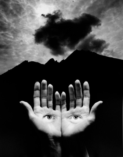 Jerry Uelsmann, Hommage to Herbert Bayer, 2004
Gelatin silver print
48,5 x 38 cm (image) / 50,5 x 40,5 (sheet)
Signed, dated and captioned by photographer recto
