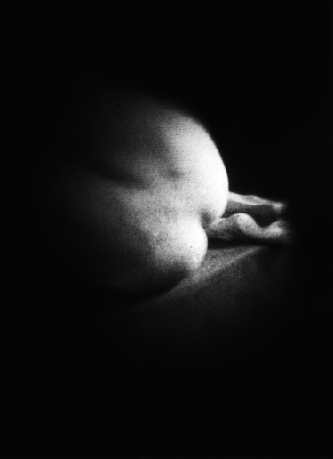 Camera Obscura 24, 1987
Portriga baryt Agfa (black-white) holorbromesilver paper
130 x 100 cm (photograph)
36,4 x 29,4 cm (sheet_frame)
Edition of 5