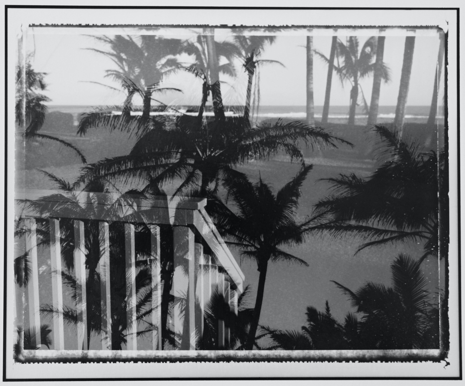 Monique Jacot, Ile de Kavoi, 1991
Gelatin silver print
16 x 19 cm (image) / 40,5 x 30,5 cm (sheet)
Signed, captioned and dated by photographer verso