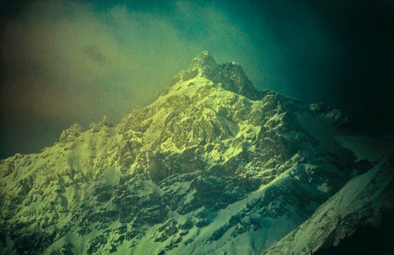 Romeo Vendrame, Alva, 2012
From the series Berg
Lambda Print, between acrylic glass
20 x 30 x 3.3 cm
Edition of 5