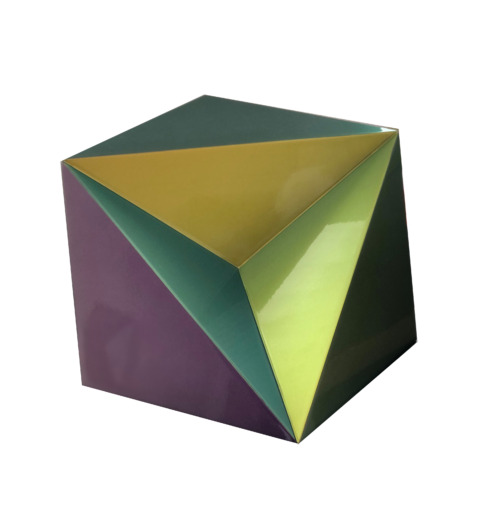Hanna Roeckle, Rosetta S, 2021
Lacquer on SWISSCDF 26 x 27 x 15 cm 