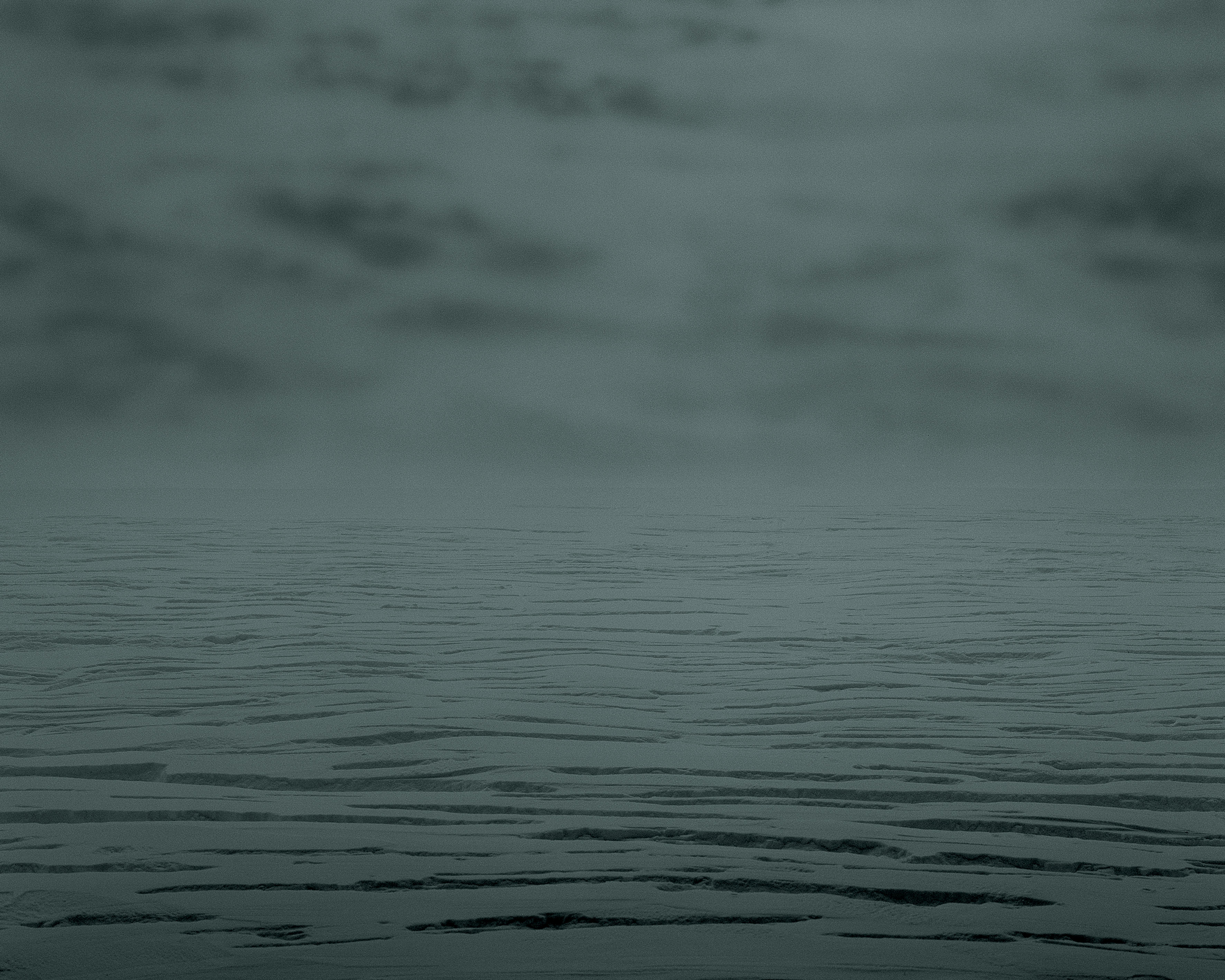 Sonja Braas, Week 14, 2010
C-print, 41,5 x 51,5 cm, Edition of 8 + 2 AP
C-print,102,5 x 127,5 cm, Edition of 5 + 2 AP
