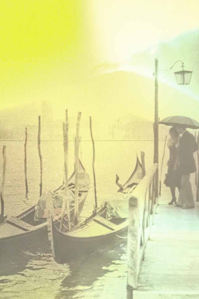 Romeo Vendrame, Thank Your Lucky Stars, 2021, from the series Italian Loner
Pigment print between acrylic glass
135 x 90 cm
Edition of 5 