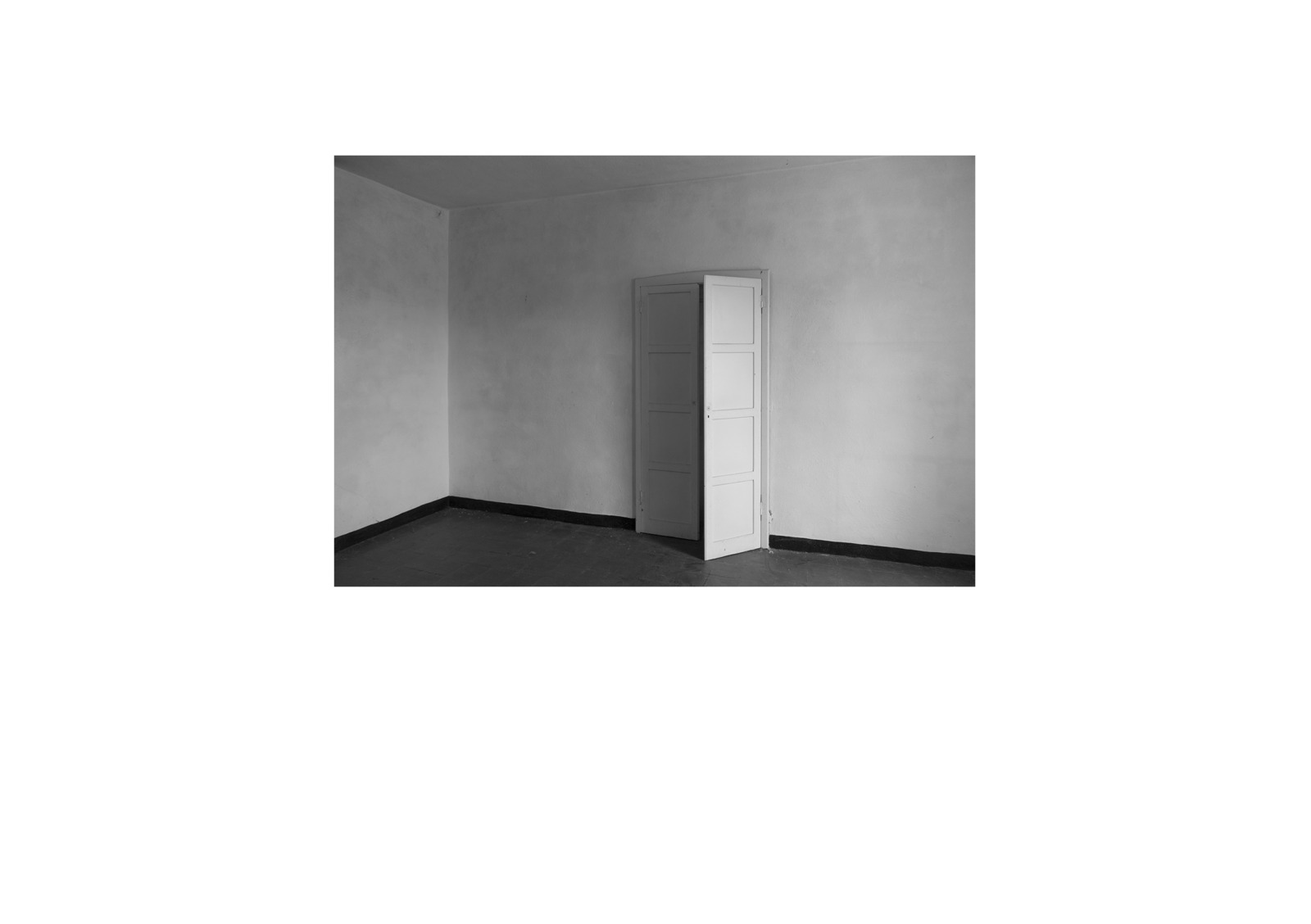Christian Vogt, Schulhaus, 1981 – ongoing
9,5 x 13 cm (image) / 30,5 x 24 cm (sheet)
Gelatin silver print on Baryta  
Edition of 3