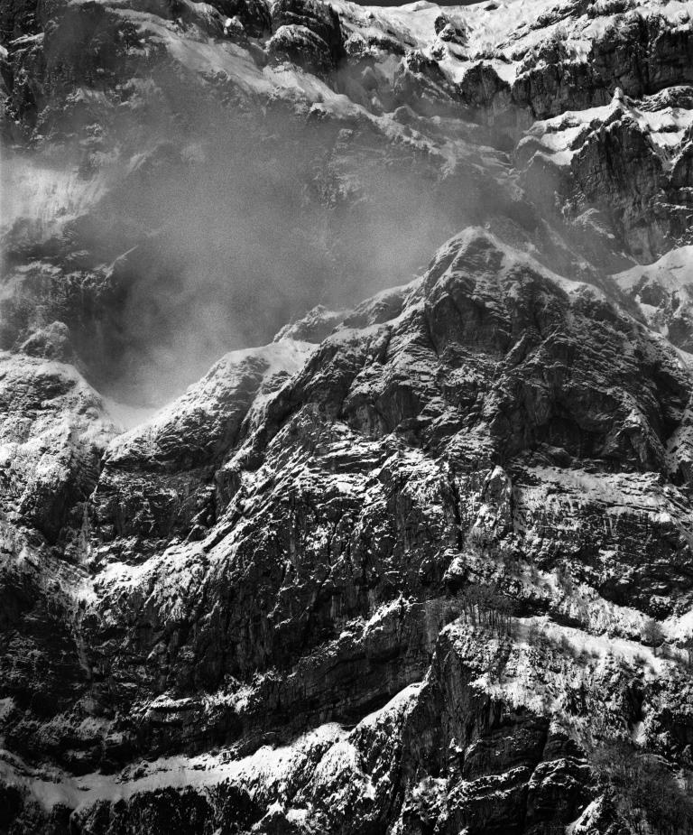 Fridolin Daniel Walcher, Wiggis Glarus 2, 2010
Baryt print on Crane Museo Silver Rag
44 x 36,5 cm
Edition of 15