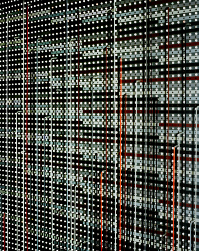 Sonja Braas, Switchboard, 2016
Pigment Print
176 x 144 cm
Edition of 8 + 2 AP 